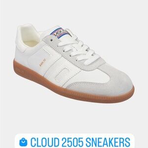 Back 70 White Leather Sneakers with Gum Sole worn 1x